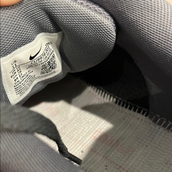 Nike Air Max 90 Men's Gray Sneakers - Picture 4 of 5